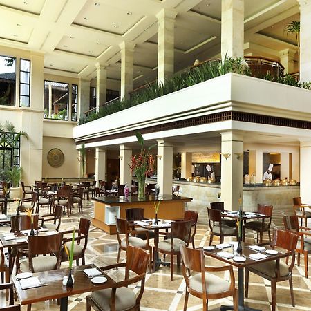 凯悦日惹酒店 斯勒曼 外观 照片 The lobby