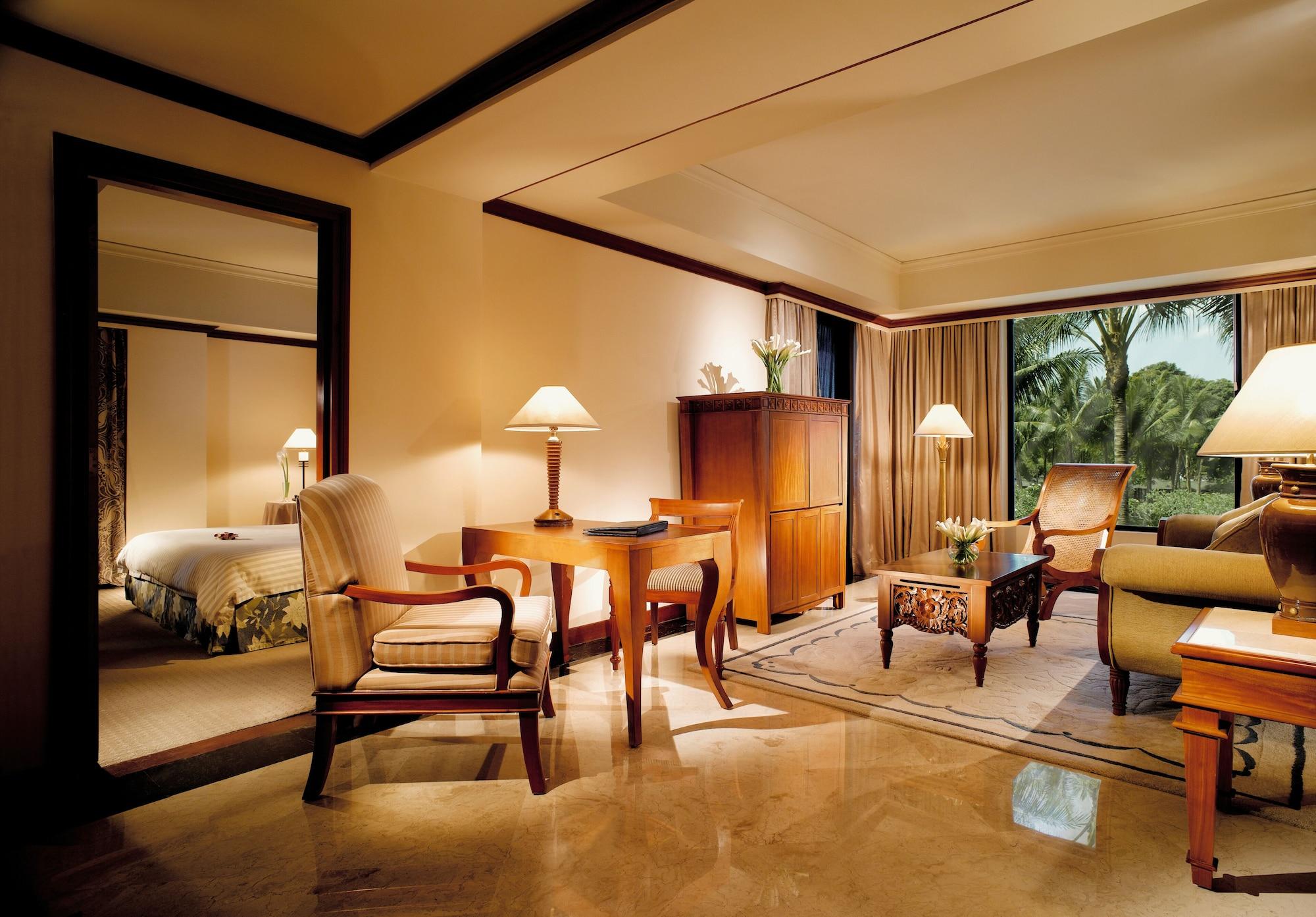 凯悦日惹酒店 斯勒曼 外观 照片 A suite at the Four Seasons Hotel, Mumbai