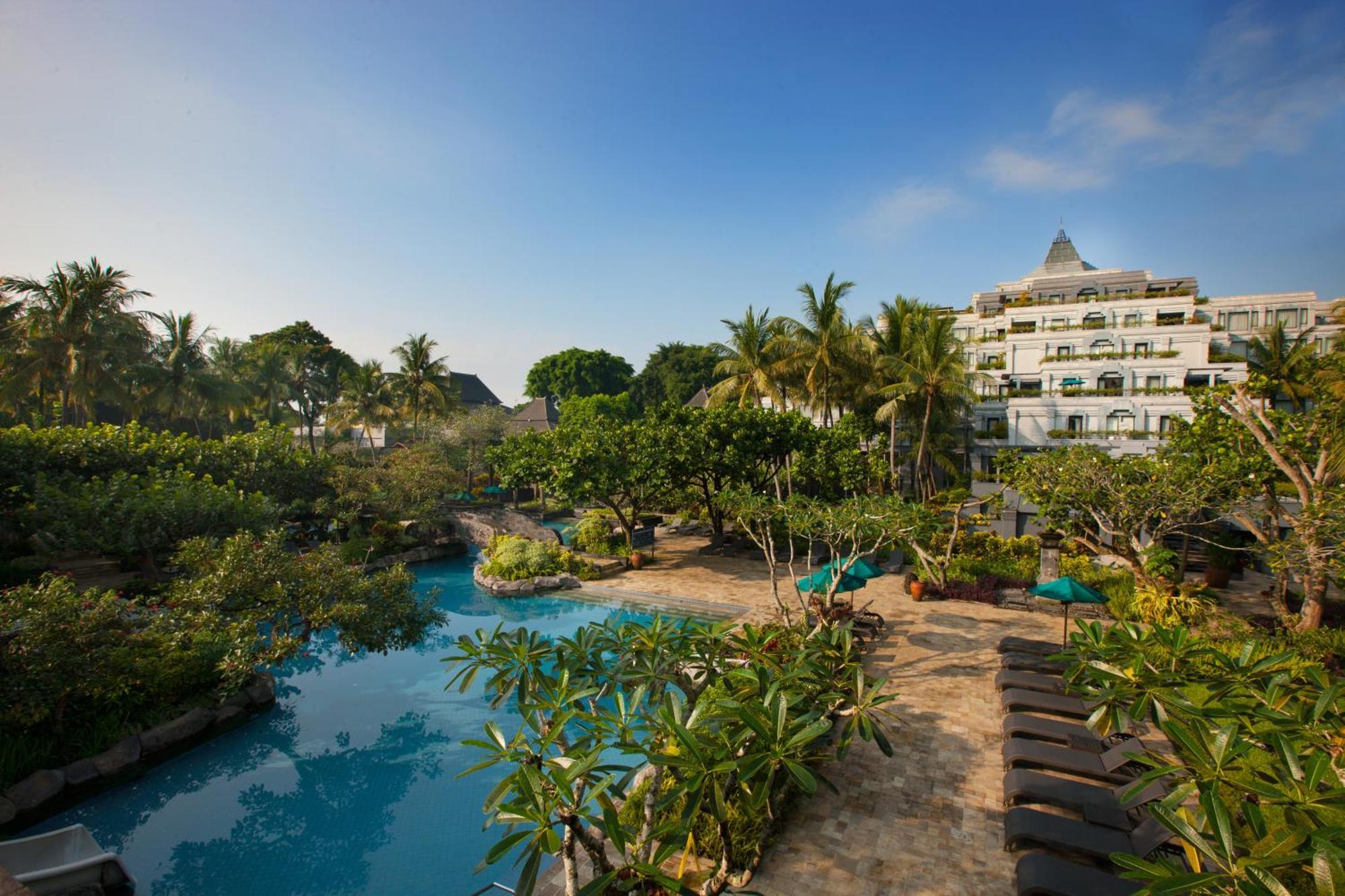 凯悦日惹酒店 斯勒曼 外观 照片 The pool at the InterContinental Hotel, Bali Resort