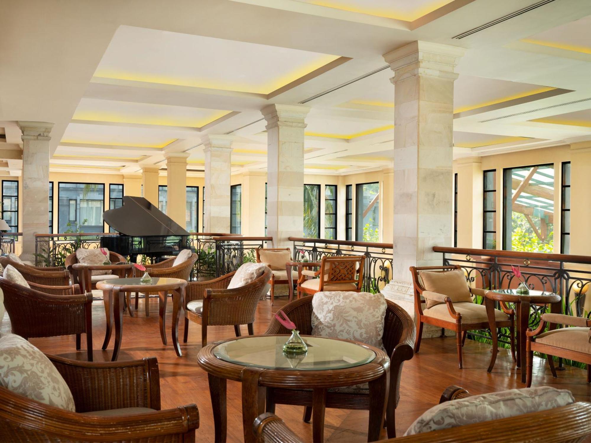 凯悦日惹酒店 斯勒曼 外观 照片 The lobby